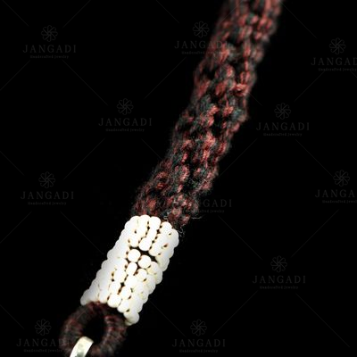 OXIDIZED SILVER RED AND GREEN CORUNDUM WITH PEARL BEADS THREAD NECKLACE