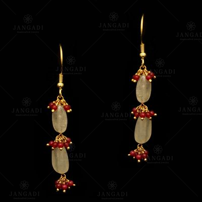 GOLD PLATED ONYX AND RED BEADS EARRINGS