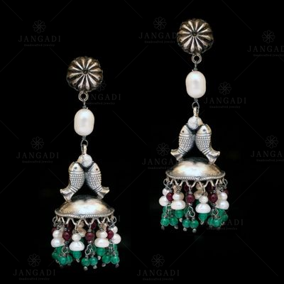 OXIDIZED SILVER GREEN HYDRO AND PEARL BEADS EARRINGS