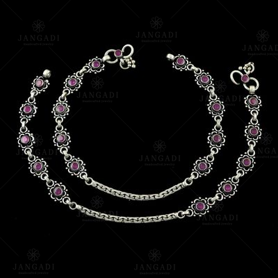 OXIDIZED SILVER RUBY STONE ANKLETS