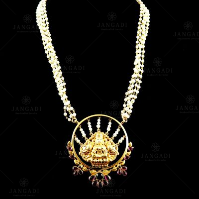 GOLD PLATED RED AND GREEN CORUNDUM LAKSHMI NECKLACE WITH PEARL BEADS