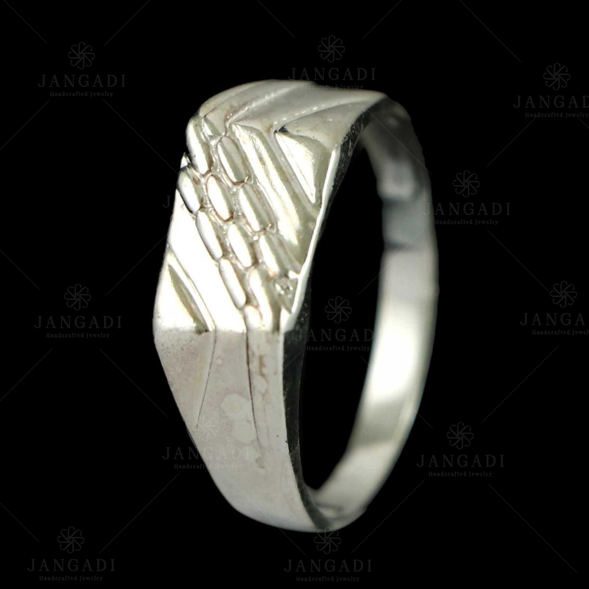 Buy Eloquent 950Pt Platinum Finger Ring for Men Online | ORRA