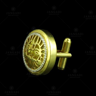 GOLD PLATED CUFFLINK WITH YELLOW SAPPHIRE