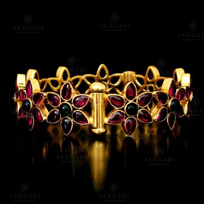 GOLD PLATED RED FLOWER BANGLES