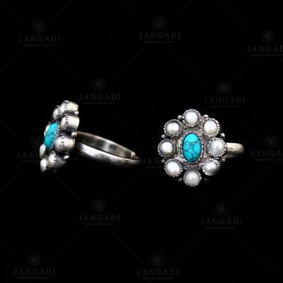OXIDIZED SILVER PEARL BEADS AND TURQUOISE TOE RINGS